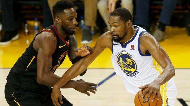 对国际游泳 对国际游泳