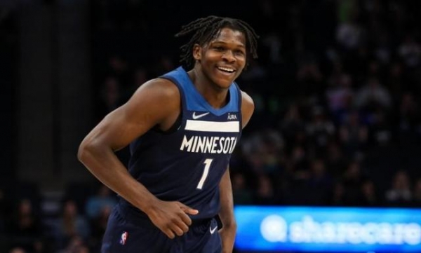 也有对他直 也有对他直