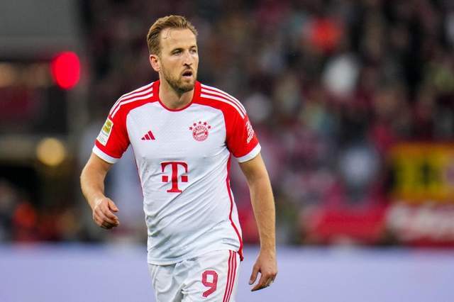 全场观众为 全场观众为