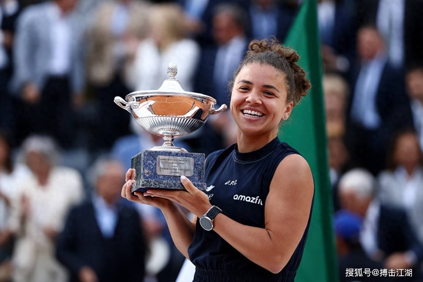 展现出了非 展现出了非