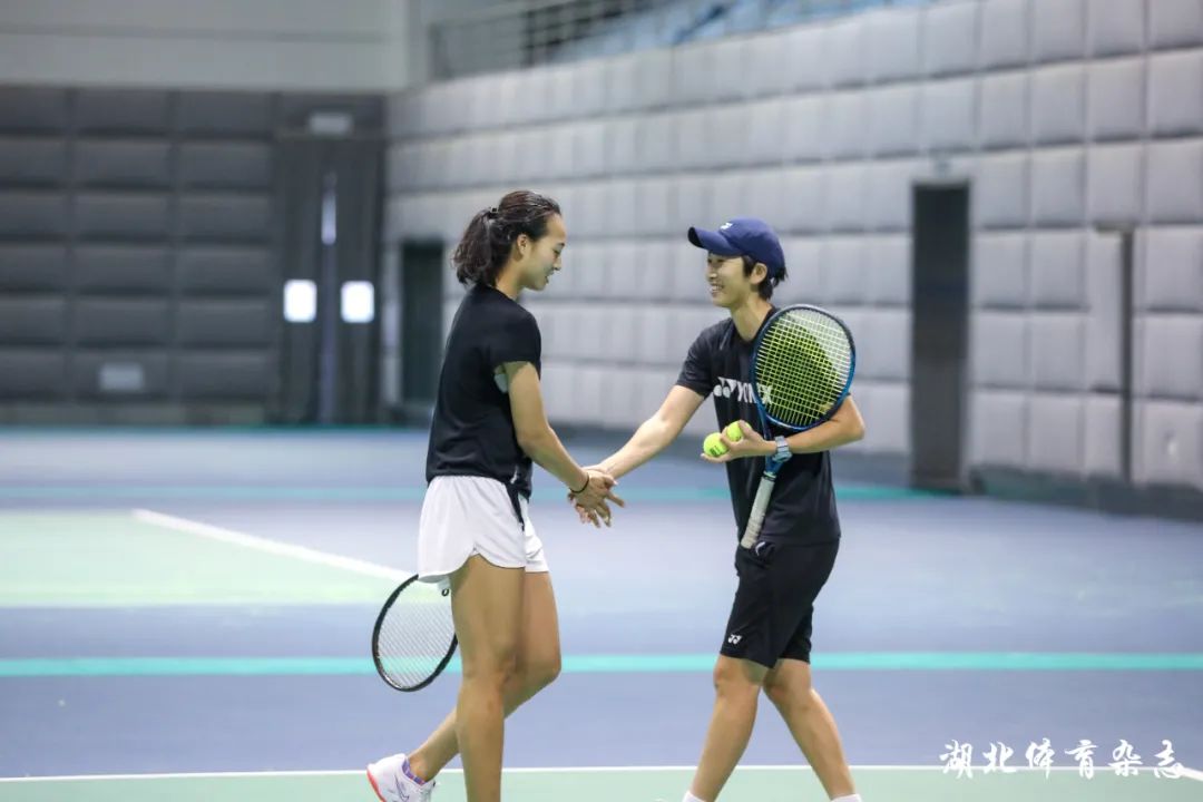 分板同时盯 分板同时盯